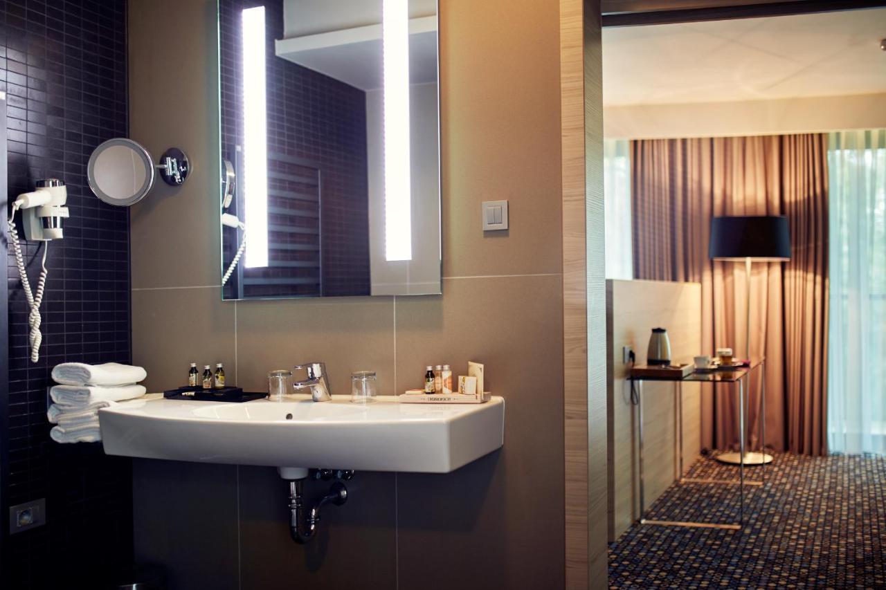 Bristol Art & Medical Spa บุสโก-สดรูย ภายนอก รูปภาพ